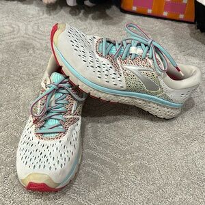 Brooks glycerin size 10